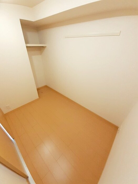 物件内観写真13　(収納)