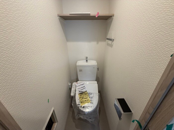 物件内観写真8　(トイレ)