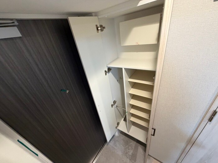 物件内観写真11　(靴箱)
