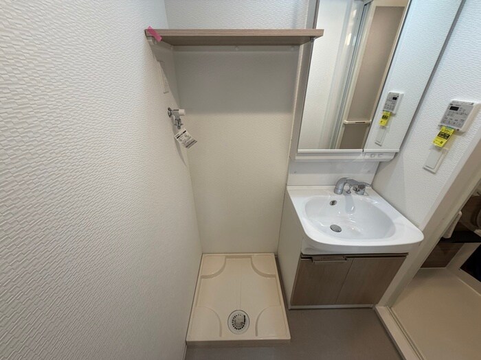 物件内観写真13　(洗濯機置場)