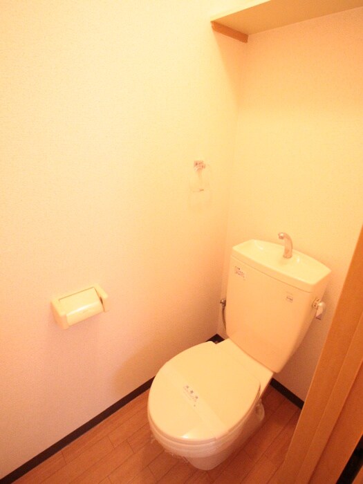 物件内観写真8　(トイレ)