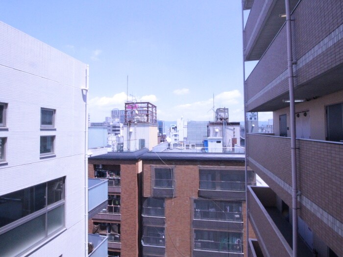 物件内観写真16　(室内からの展望)