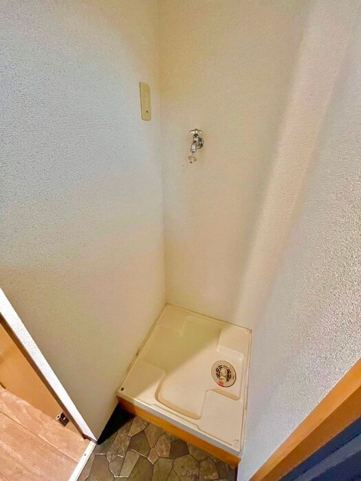 物件内観写真20　(洗濯機置場)