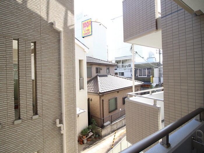 物件内観写真17　(室内からの展望)