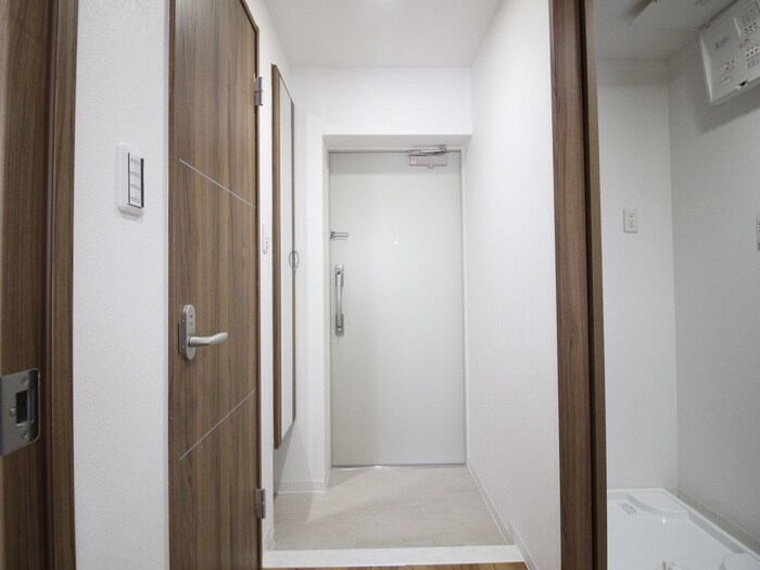 物件内観写真19　(玄関)