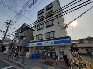 ファミ－ル中本外観写真