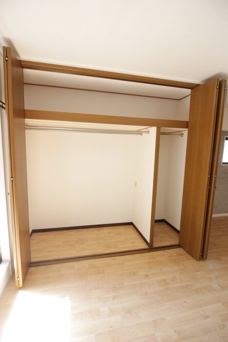 物件内観写真8　(収納)