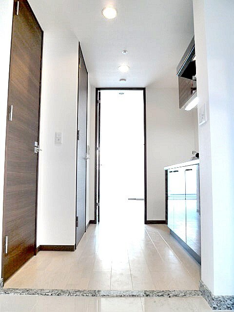 物件内観写真8　(廊下)