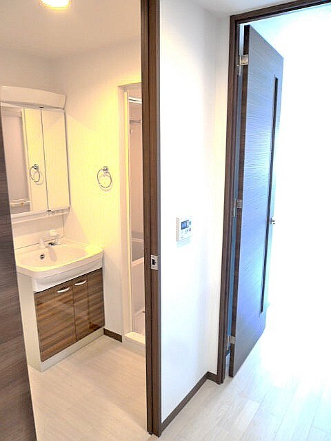 物件内観写真13　(廊下)