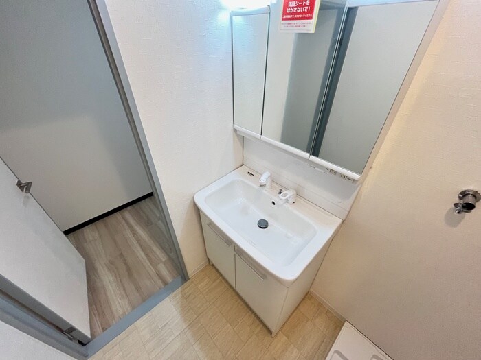 物件内観写真9　(洗面)