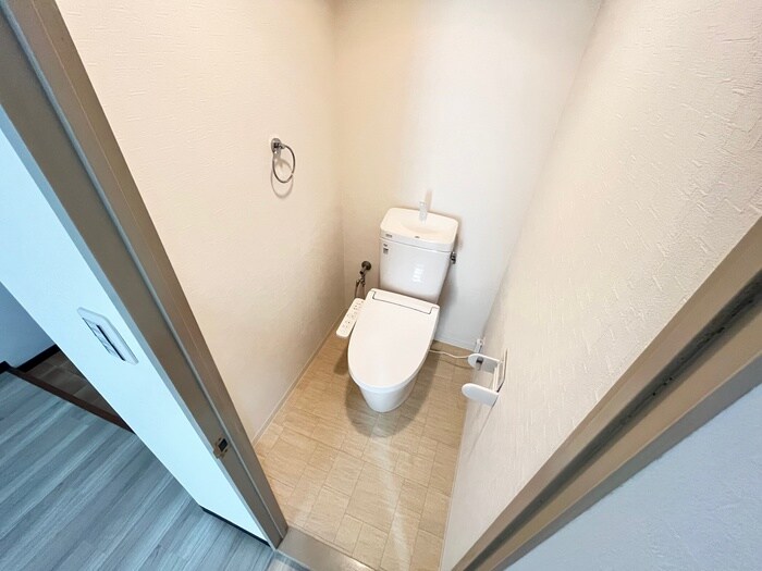 物件内観写真12　(トイレ)