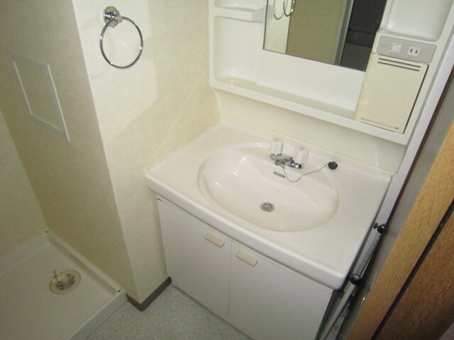 物件内観写真9　(洗面)