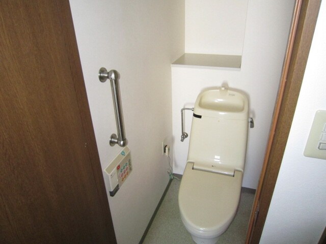 物件内観写真15　(トイレ)