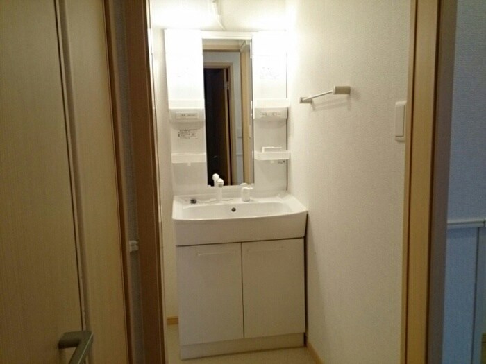 物件内観写真13　(洗面)