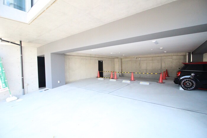 インサイトルポ山科小野の駐車場