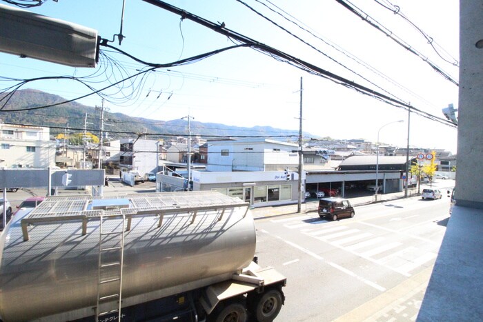 物件内観写真18　(室内からの展望)