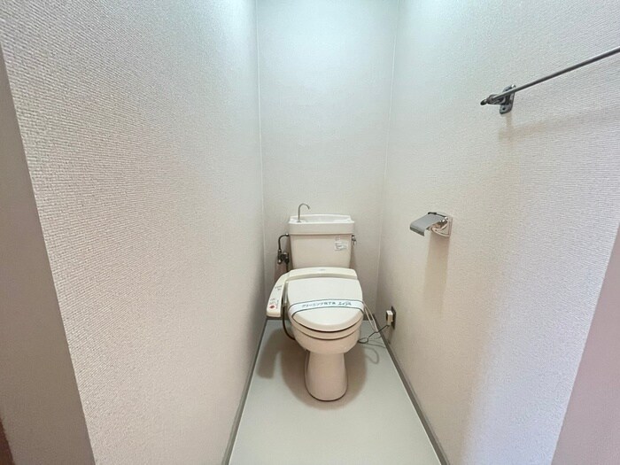 物件内観写真10　(トイレ)