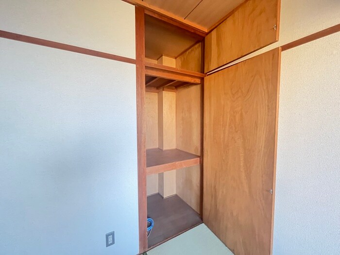 物件内観写真16　(収納)