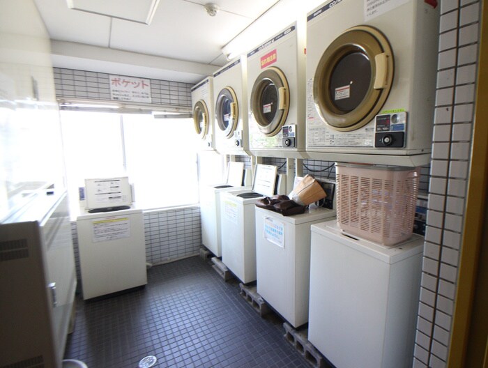 物件外観写真3　(建物設備)