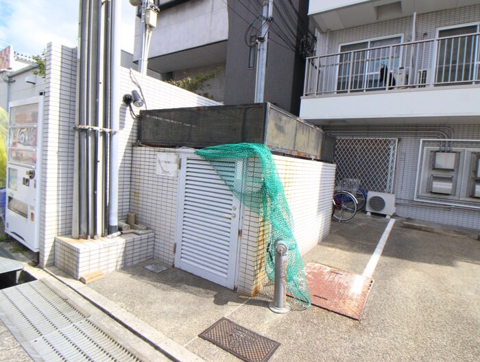 物件外観写真6　(建物設備)