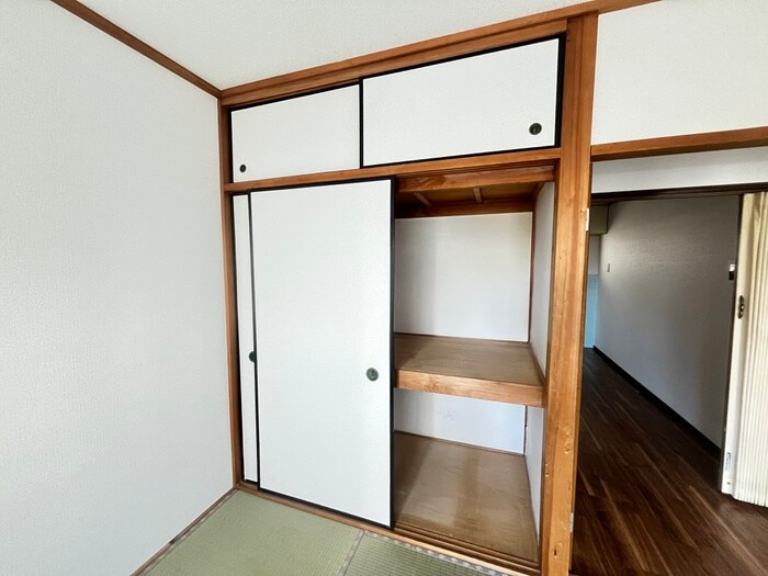 物件内観写真12　(収納)