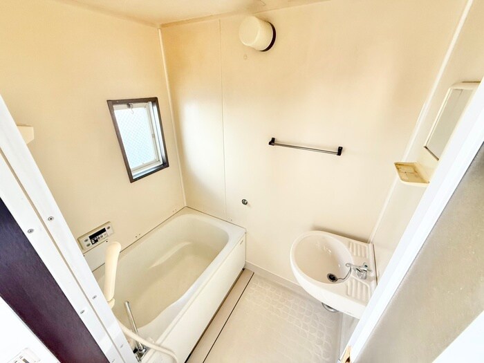 物件内観写真12　(バス／シャワールーム等)