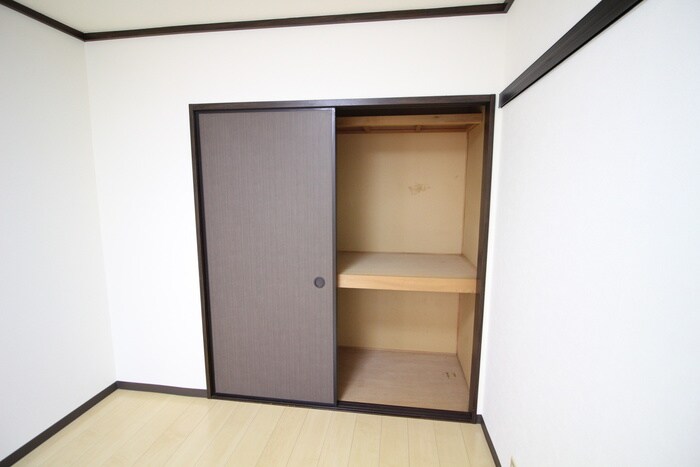物件内観写真8　(収納)