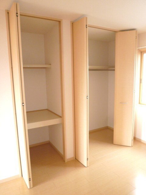 物件内観写真8　(収納)