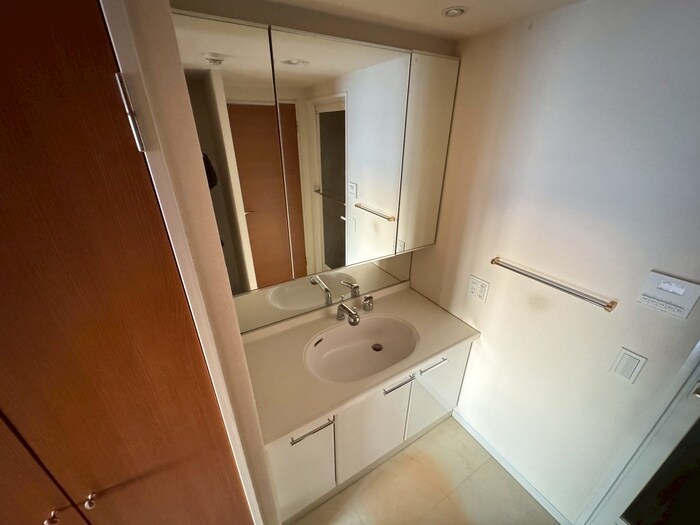 物件内観写真13　(洗面)