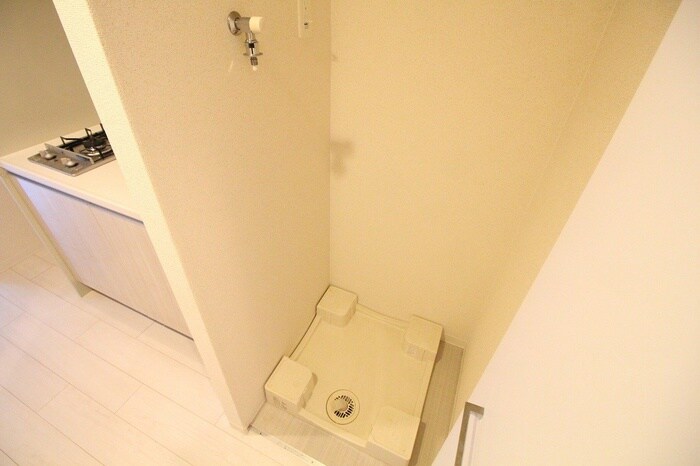 物件内観写真14　(洗濯機置場)