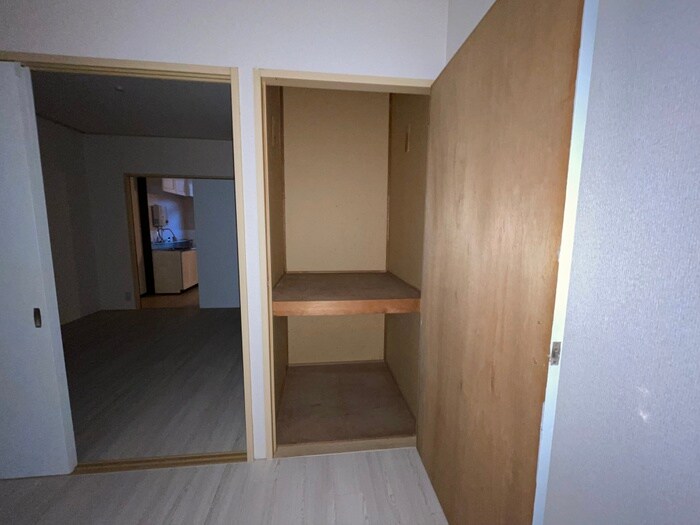 物件内観写真16　(収納)
