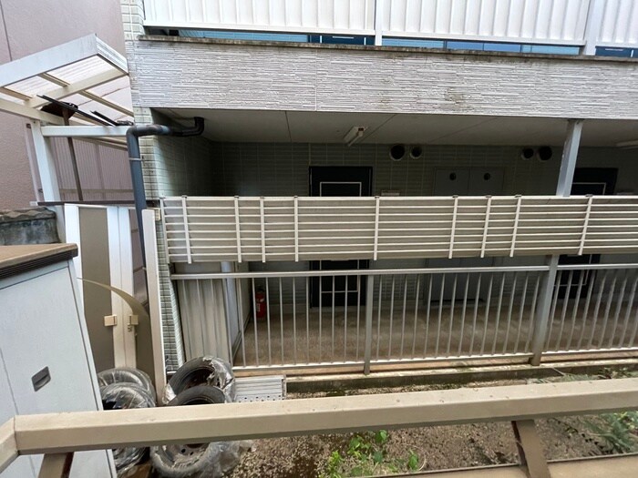 物件内観写真21　(室内からの展望)