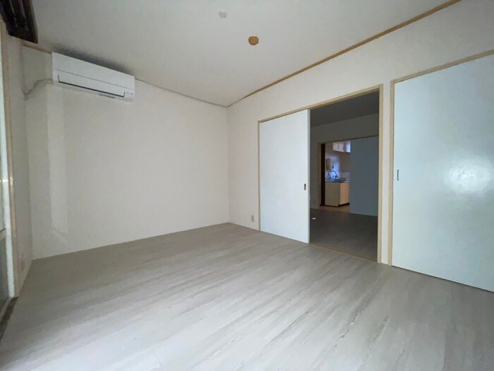 物件内観写真22　(居室)