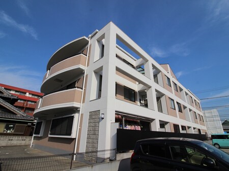 メイデンビル外観写真