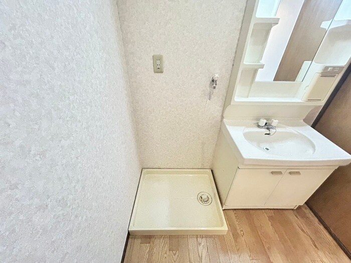 物件内観写真20　(洗濯機置場)