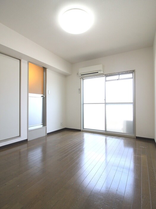 物件内観写真13　(居室)