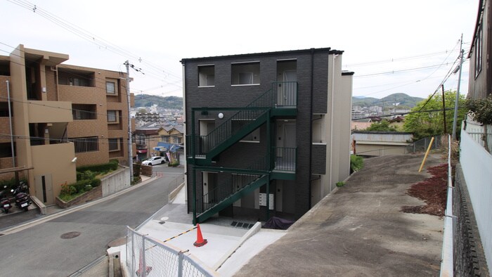 物件外観写真3　(外観写真)