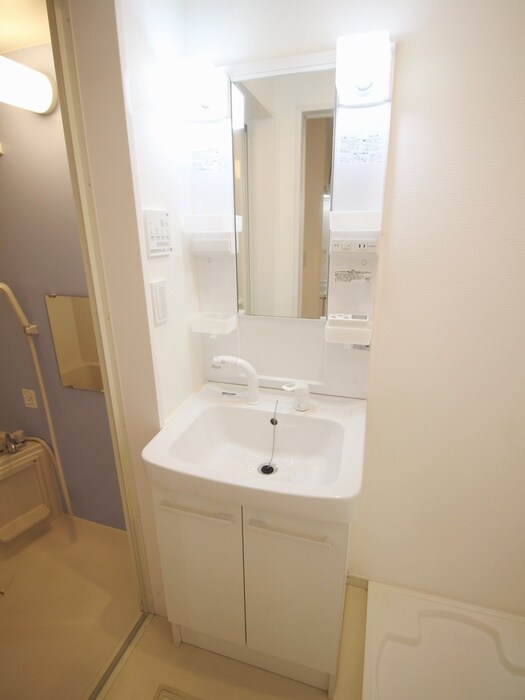 物件内観写真8　(洗面)