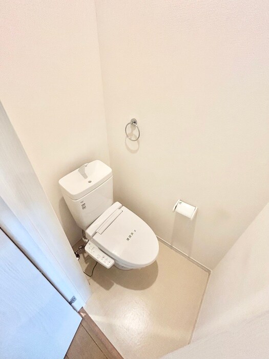 物件内観写真9　(トイレ)