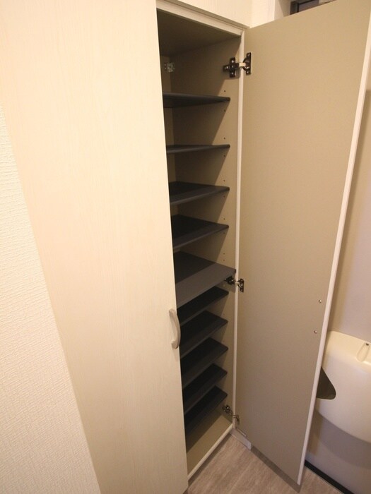 物件内観写真14　(靴箱)