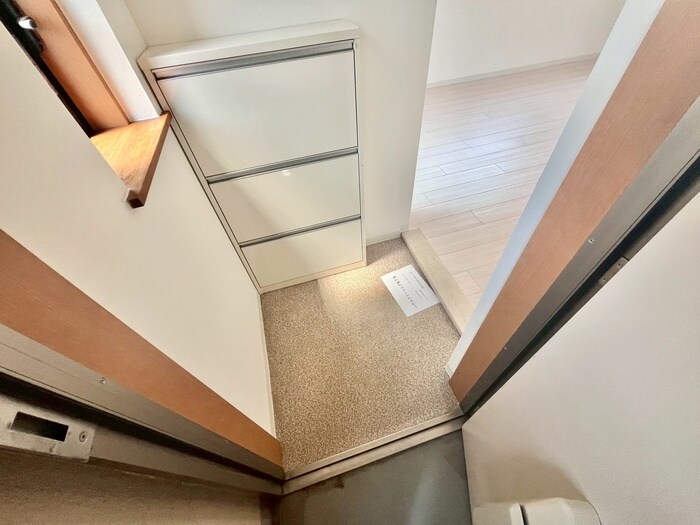 物件内観写真17　(玄関)