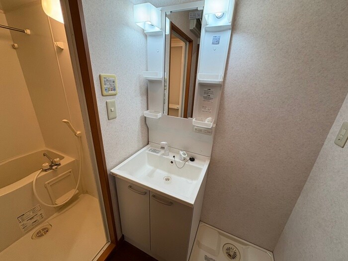 物件内観写真15　(洗面)