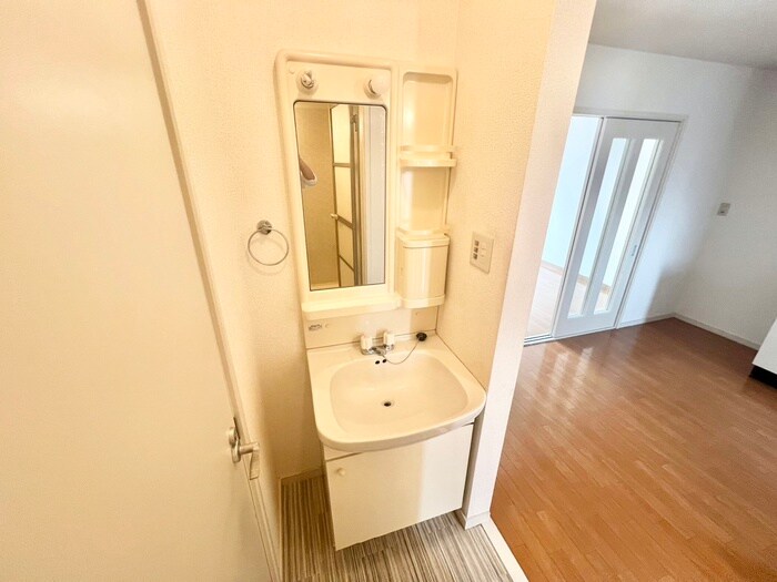 物件内観写真7　(洗面)