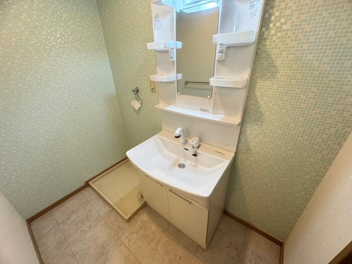 物件内観写真11　(洗面)