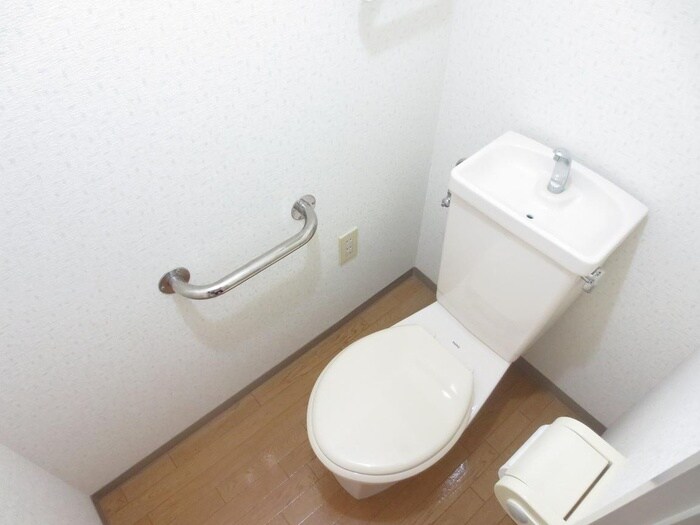 物件内観写真12　(トイレ)