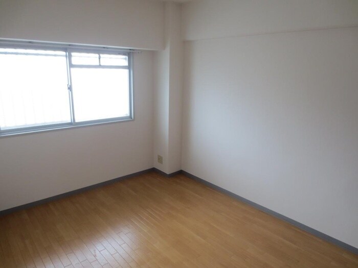 物件内観写真15　(居室)