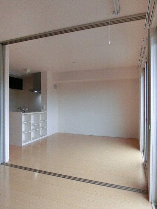 物件内観写真4　(居室)