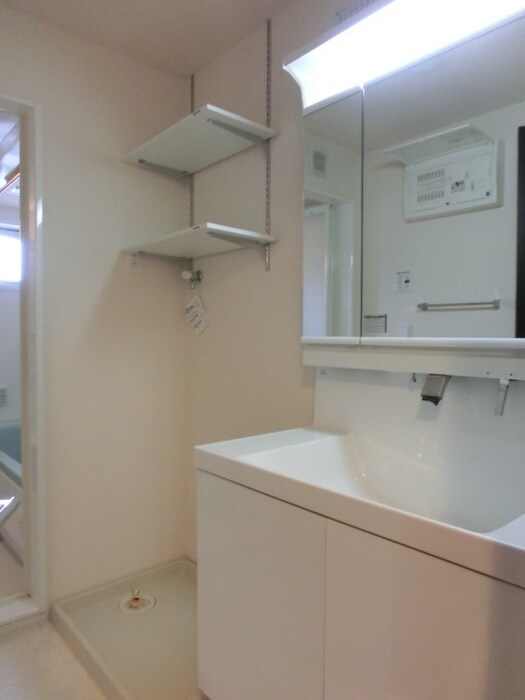 物件内観写真9　(洗面)