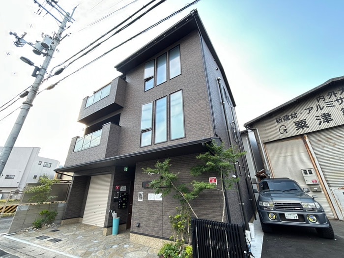 物件外観写真2　(外観写真)