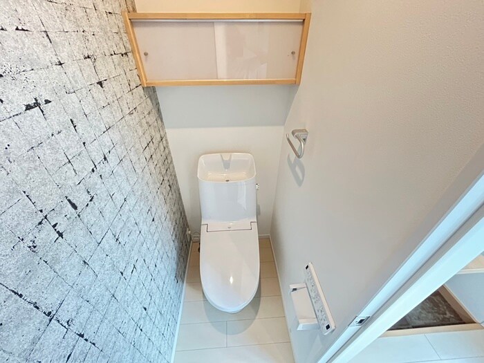 物件内観写真14　(トイレ)